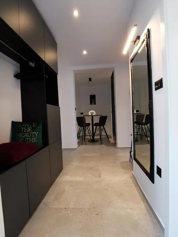 Luxury Residence Zola Zadar 0*,  Croatia