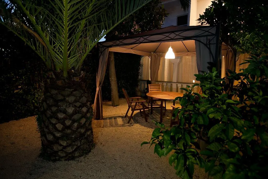 Luxury Residence Zola Zadar 0*,